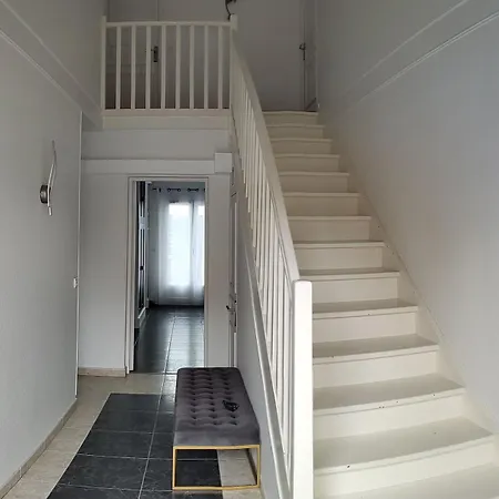 5 Bedroom House Near Paris